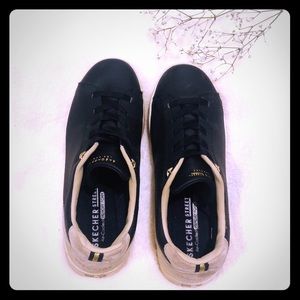 Skechers sneakers